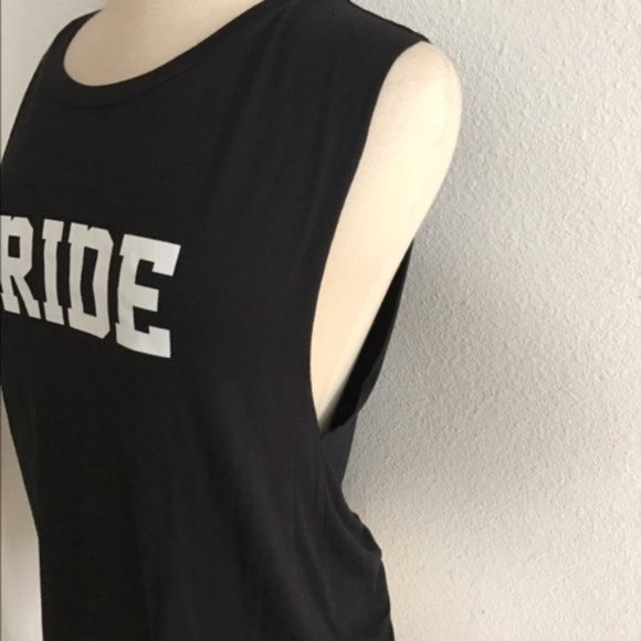 ❤️$5 BUNDLE SALE Bride tank top - Picture 2 of 4